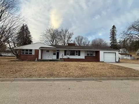 304 W Melby, Mabel, MN 55954