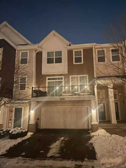 11927 Emery Village Dr N, Champlin, MN 55316
