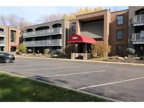 2800 Hamline Ave N #148, Roseville, MN 55113