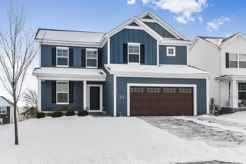 18128 Hartlin Ave, Lakeville, MN 55044