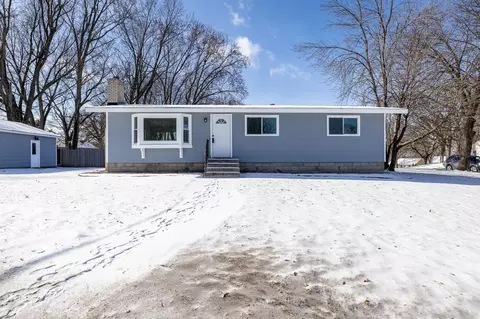 1943 1st St N, North Saint Paul, MN 55109
