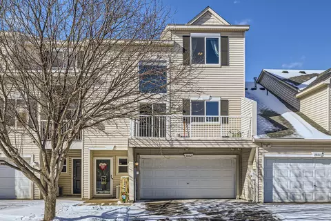 3862 Abercrombie Ln, Stillwater, MN 55082