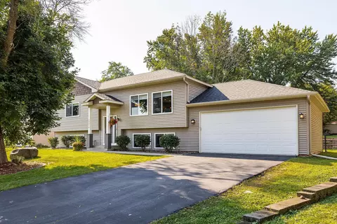 14316 Park Ave S, Burnsville, MN 55337