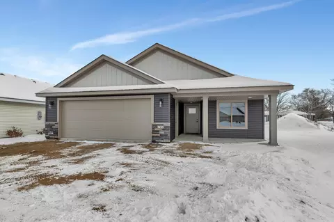 715 Graceview Dr, Saint Joseph, MN 56374