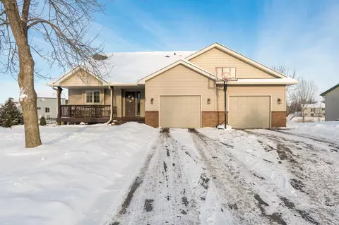 900 Bellaire Blvd NW, Isanti, MN 55040