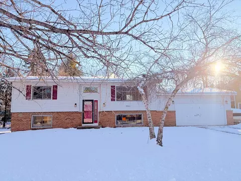 5500 Fisher St, White Bear Township, MN 55110