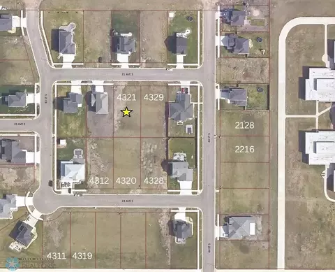 4321 21st Ave S, Moorhead, MN 56560