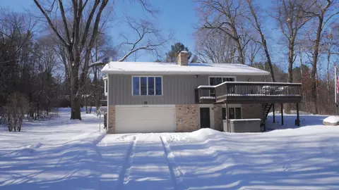 37076 Vermillion Dr NE, Stanchfield, MN 55080