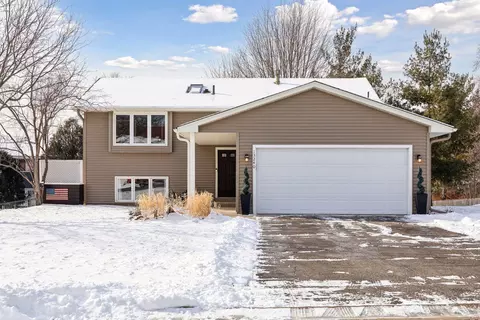 13240 Glenhurst Ave, Savage, MN 55378