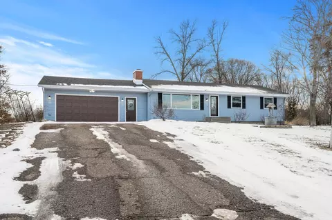 1150 290th Ave NW, Isanti, MN 55040
