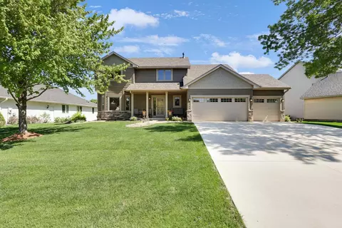 14261 Fossil Ln, Apple Valley, MN 55124