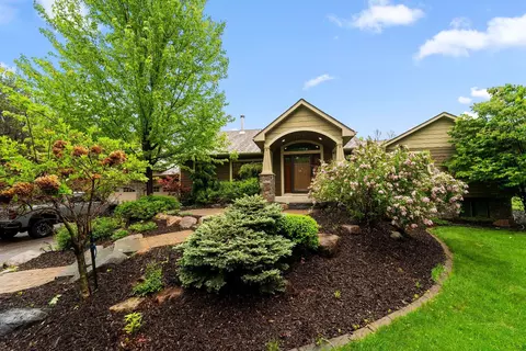2650 Fox St, Wayzata, MN 55391