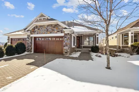 8690 Riley Curv, Chanhassen, MN 55317