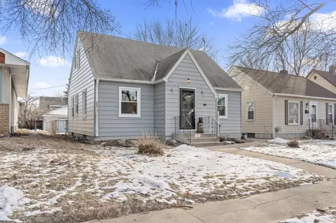 4121 5th St NE, Columbia Heights, MN 55421