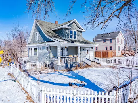 214 Playhouse St W, Cologne, MN 55322