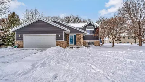 19 Steven Ct, Saint Cloud, MN 56303