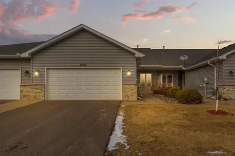 2806 Village Dr, Faribault, MN 55021