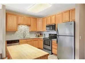 4824 E 53rd St #414, Minneapolis, MN 55417