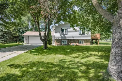 230 NW 5th St, Pennock, MN 56279