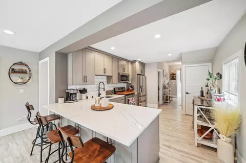 2910 NE California St, Minneapolis, MN 55401