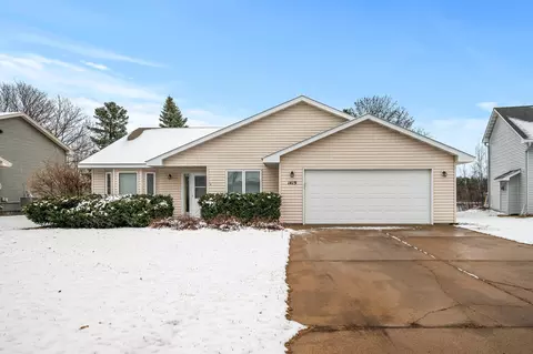 1419 Willow Wood Dr SE, Cambridge, MN 55008