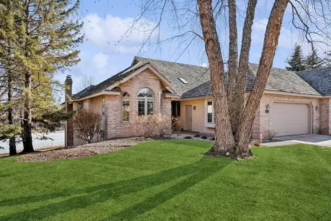 10335 Normandy Crst, Eden Prairie, MN 55347