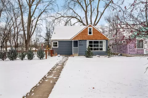 8801 Club Rd, Saint Louis Park, MN 55426