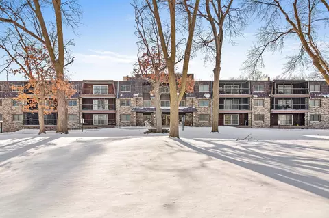 260 Westview Dr #205, West Saint Paul, MN 55118