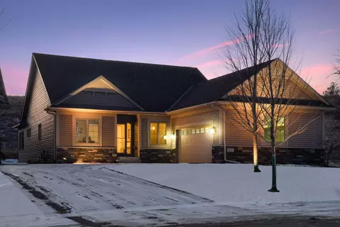 282 Brickyard Dr, Chaska, MN 55318