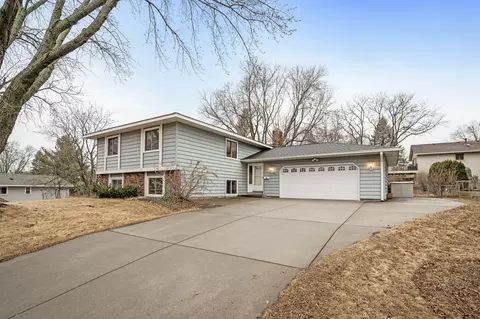 8900 Xerxes Ave S, Bloomington, MN 55431