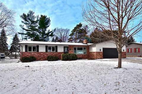 1201 Unity Ave N, Golden Valley, MN 55422