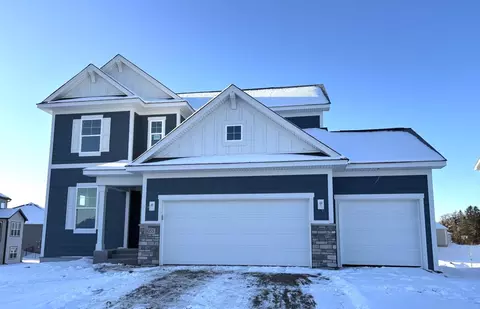 8055 Glenwood Dr, Lino Lakes, MN 55014