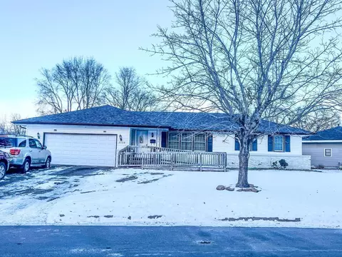 7732 Perry Ave N, Brooklyn Park, MN 55443