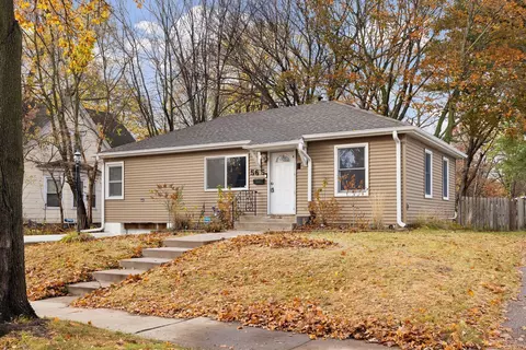 565 Hazel St N, Saint Paul, MN 55119