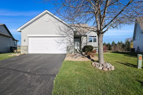 21234 Pasofino Cir N, Forest Lake, MN 55025