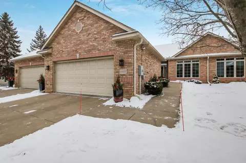 13337 Hummingbird Ln, Apple Valley, MN 55124