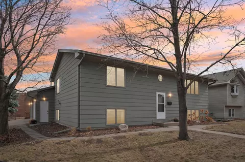 1221 Lincoln St NE, Minneapolis, MN 55413