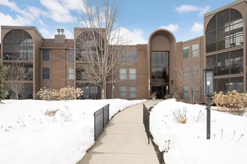 9700 Portland Ave S #333, Bloomington, MN 55420
