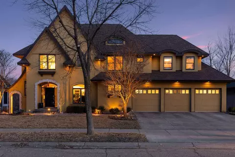 5020 Shenandoah Ln N, Plymouth, MN 55446
