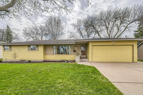 1109 Zweber Ln, Hastings, MN 55033