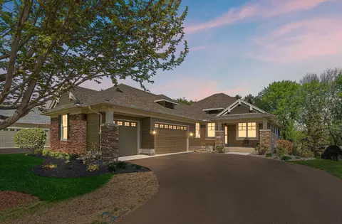 10616 Water Lily Ln, Woodbury, MN 55129