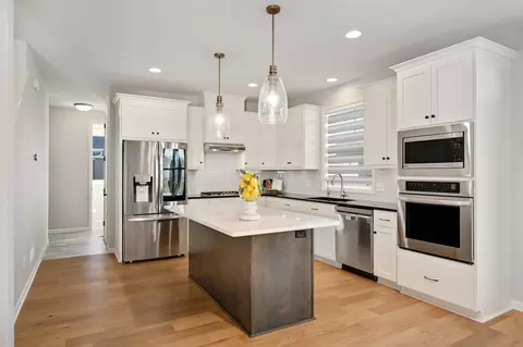 6348 Red Cedar Dr, Chaska, MN 55318