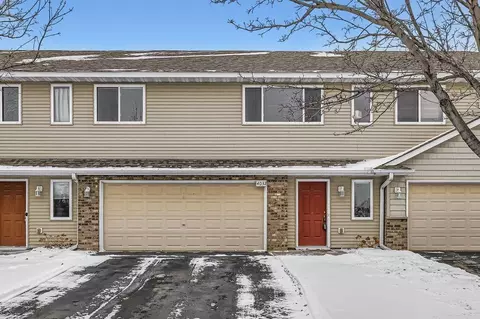 4032 Blakewood Dr, Shakopee, MN 55379