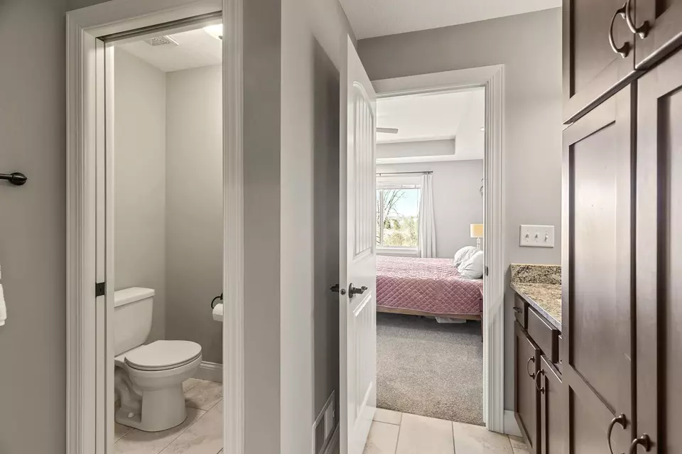 Bath - 3015 224th St W, Farmington, MN 55024 photo 5 of 5