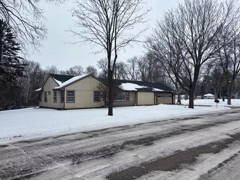 300 W 6th St, Litchfield, MN 55355
