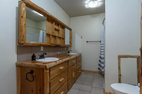 Bath - 52801 Lake Ave, Mcgregor, MN 55760 photo 2 of 2