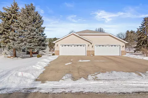 7560 Newbury Rd, Woodbury, MN 55125
