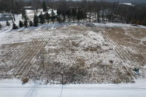 629 Marie Ln, North Mankato, MN 56003