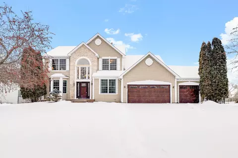 9430 207th St W, Lakeville, MN 55044