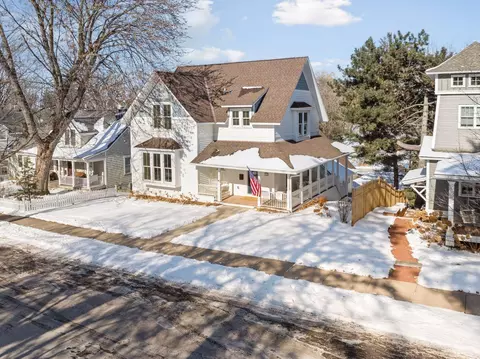 151 3rd St, Excelsior, MN 55331